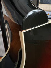 Load image into Gallery viewer, 2002 Gibson Memphis ES-137