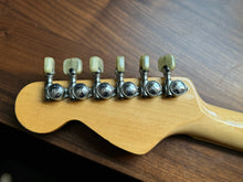 Load image into Gallery viewer, 1972 Fender Coronado II Antiqua
