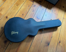 Load image into Gallery viewer, 1974/1975 Gibson Les Paul Signature Goldtop SOLD