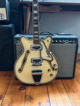 Load image into Gallery viewer, 1972 Fender Coronado II Antiqua
