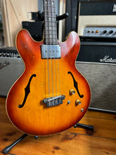 Load image into Gallery viewer, 1965 Gibson EB-2