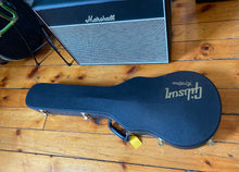 Load image into Gallery viewer, 2007 Gibson Custom Shop Historic '57 Les Paul Custom W/ Bigsby