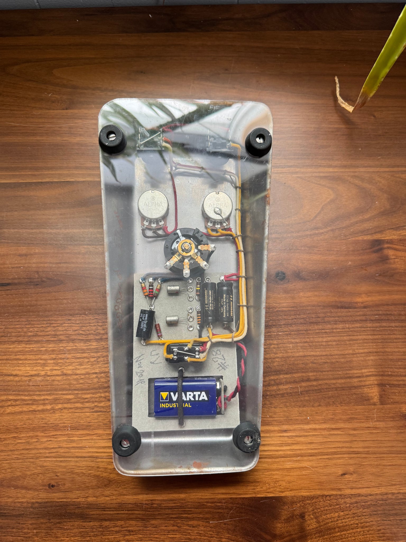 Isle of Tone Haze 67 Fuzz SOLD – JJ's Joints
