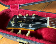 Load image into Gallery viewer, 1974/1975 Gibson Les Paul Signature Goldtop SOLD
