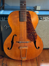 Load image into Gallery viewer, 1943 Epiphone Ritz Natural
