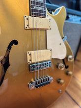 Load image into Gallery viewer, 1974/1975 Gibson Les Paul Signature Goldtop SOLD
