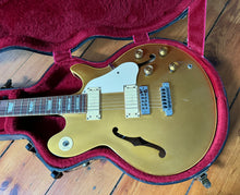 Load image into Gallery viewer, 1974/1975 Gibson Les Paul Signature Goldtop SOLD
